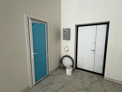 комерційна за адресою Володимира Івасюка вул., 19