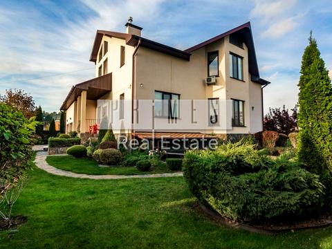 будинок за адресою Святкова вул.