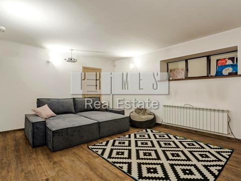 будинок за адресою Святкова вул.