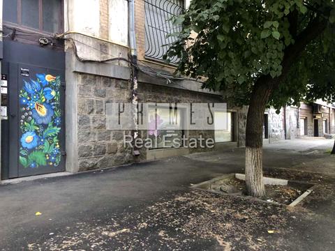 коммерческая по адресу Верхній Вал ул., 54