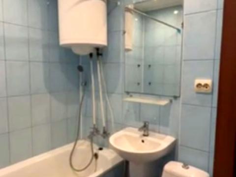 квартира за адресою Мирона Тарнавського вул. (Кутузова), 114