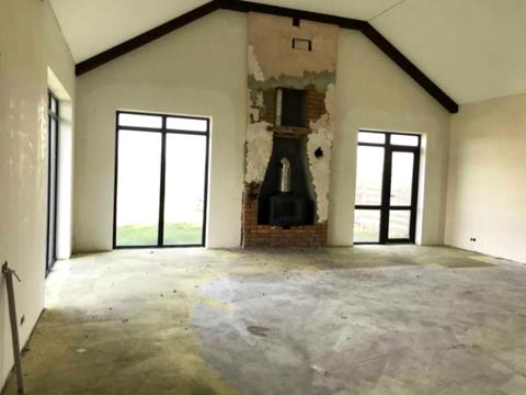 дом по адресу Леси Украинки ул. (Комсомольська)