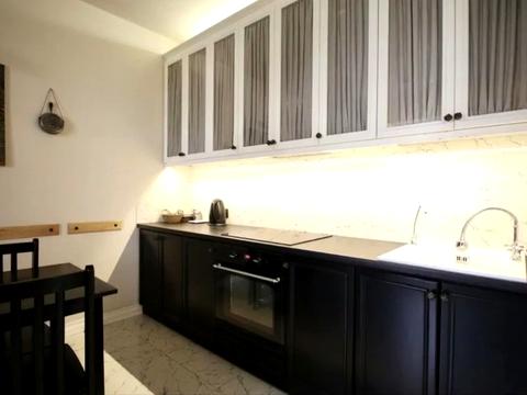 квартира за адресою Дніпровська набережна вул., 1