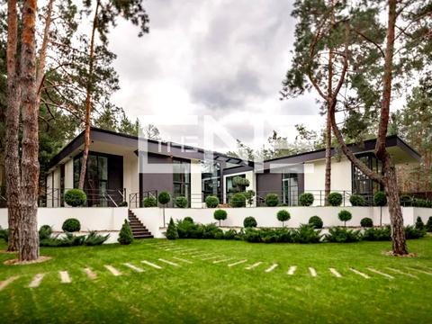 будинок за адресою Берегова вул., 10