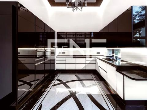 будинок за адресою Берегова вул., 10