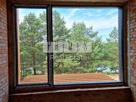 будинок за адресою Набережна вул.