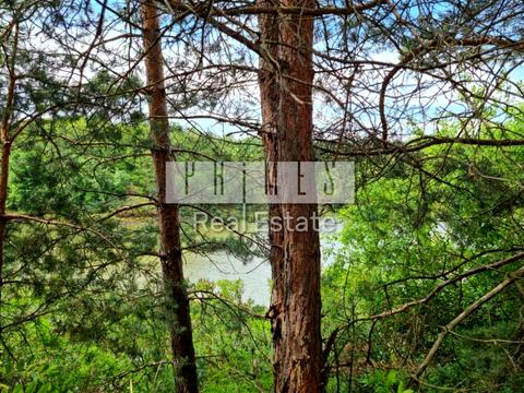 будинок за адресою Набережна вул.