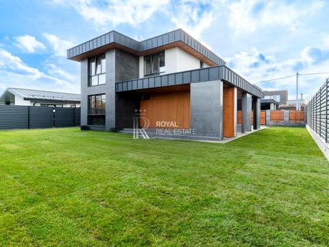 будинок за адресою Грушева вул.