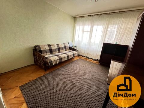 квартира за адресою Докучаєвська вул., 16