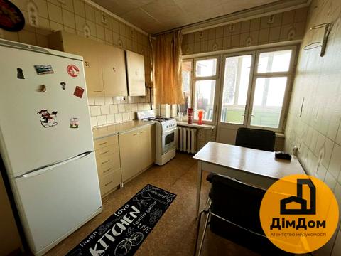 квартира за адресою Докучаєвська вул., 16