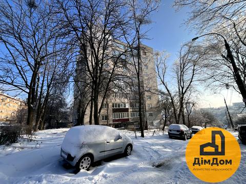 квартира за адресою Докучаєвська вул., 16