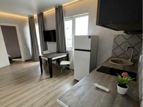 квартира за адресою Михайла Максимовича вул. (Онуфрія Трутенка), 28-Е