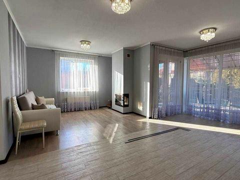 будинок за адресою с. Сокільники, Бічна Успенська вул., 16