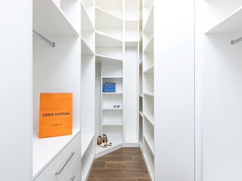 квартира по адресу Василия Тютюнника ул. (Анрі Барбюса), 51/1А