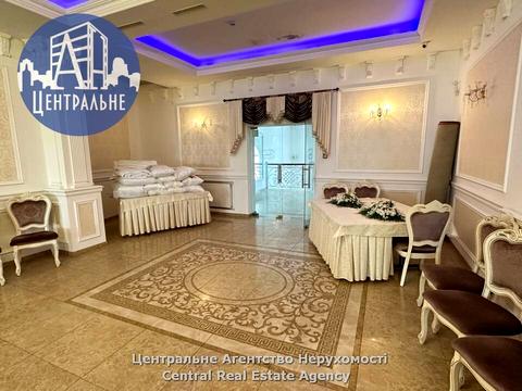 комерційна за адресою Руська вул., 242