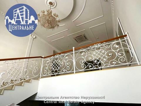 комерційна за адресою Руська вул., 242