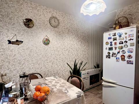 квартира за адресою Дмитра Вишневецького вул., 22