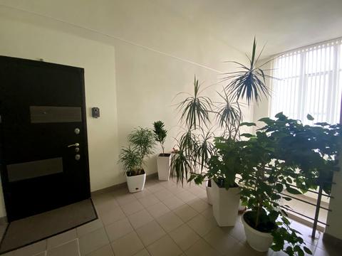 комерційна за адресою Незалежності вул., 11/1