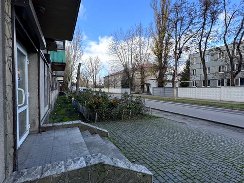 комерційна за адресою Кривий Ріг, Ярослава Мудрого вул., 70