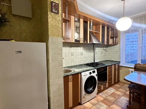 квартира за адресою Академіка Грушевського вул., 38