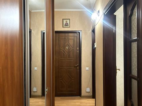 квартира за адресою Академіка Грушевського вул., 38