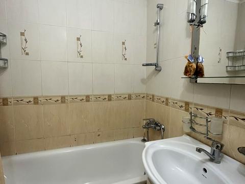 квартира за адресою Академіка Грушевського вул., 38