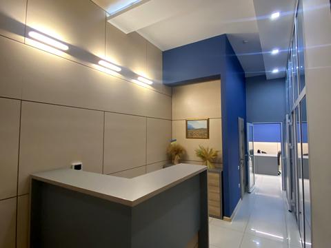 комерційна за адресою Незалежності вул., 11/1