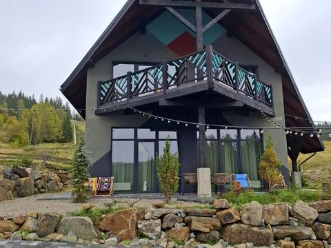 коммерческая по адресу Карпатська, 9