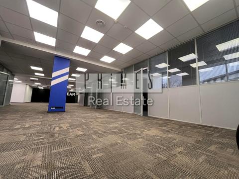 комерційна за адресою Київ, Степана Бандери просп. (Московський), 9