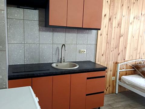 квартира за адресою Машинобудівників вул., 1