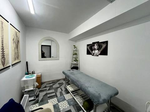 комерційна за адресою Джона Ленона вул., 37