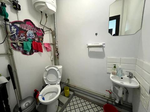 комерційна за адресою Львів, Джона Ленона вул., 35