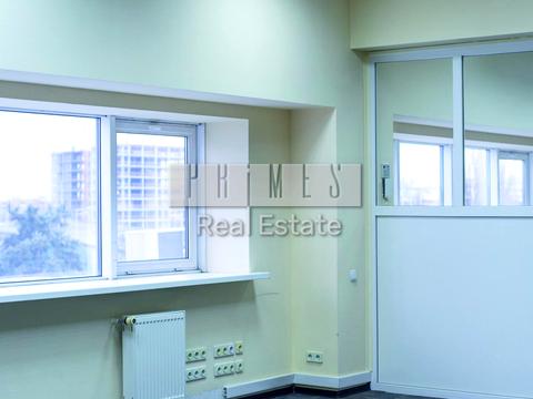 комерційна за адресою Київ, Степана Бандери просп. (Московський), 9