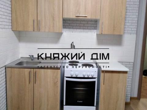 квартира за адресою Василя Симоненка вул., 105