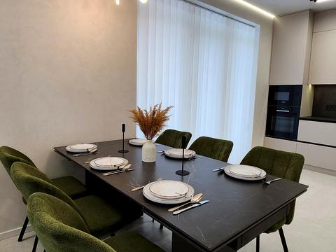 будинок за адресою Вишнева вул.