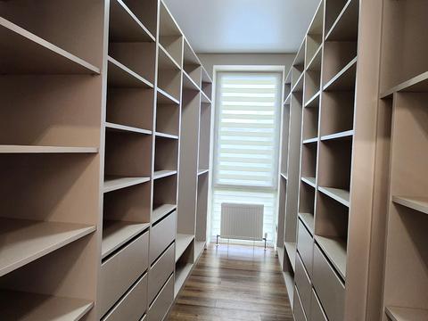 будинок за адресою Вишнева вул.