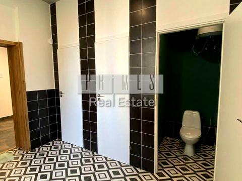 комерційна за адресою Київ, Межигірська вул., 87а