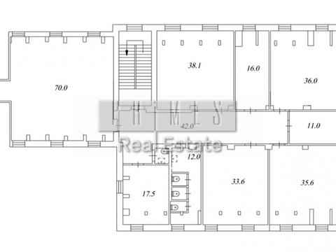 комерційна за адресою Київ, Межигірська вул., 87а