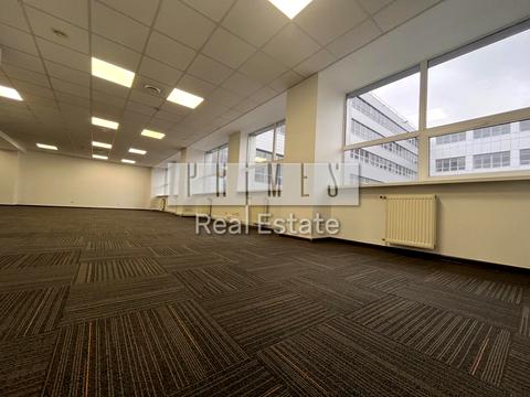 комерційна за адресою Степана Бандери просп. (Московський), 9