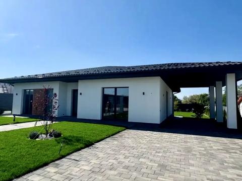 дом по адресу Зоряна