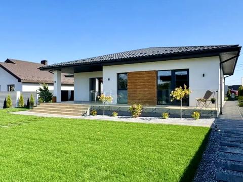 дом по адресу Зоряна