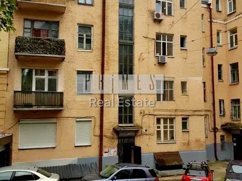 комерційна за адресою Костельна вул., 6