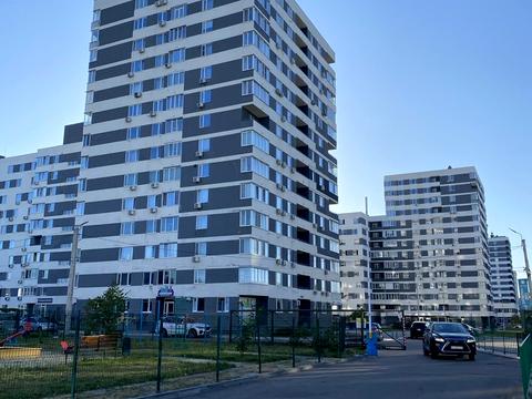 квартира за адресою Харків, Героїв Харкова просп. (Московський), 162