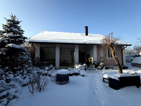 будинок за адресою Свято-Покровська вул. (Леніна)