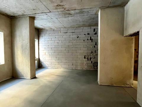 комерційна за адресою Інститутська вул., 5