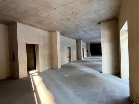 комерційна за адресою Інститутська вул., 5