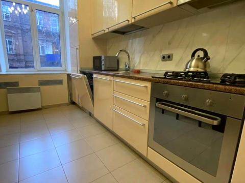 квартира за адресою Дмитра Яворницького просп. (Карла Маркса), 34