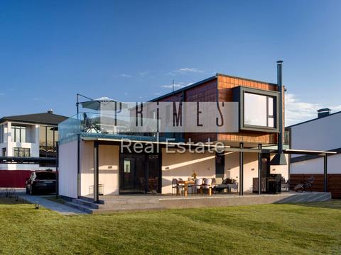 дом по адресу Февральская ул.