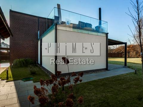 дом по адресу Февральская ул.