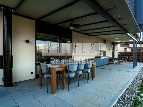 дом по адресу Февральская ул.